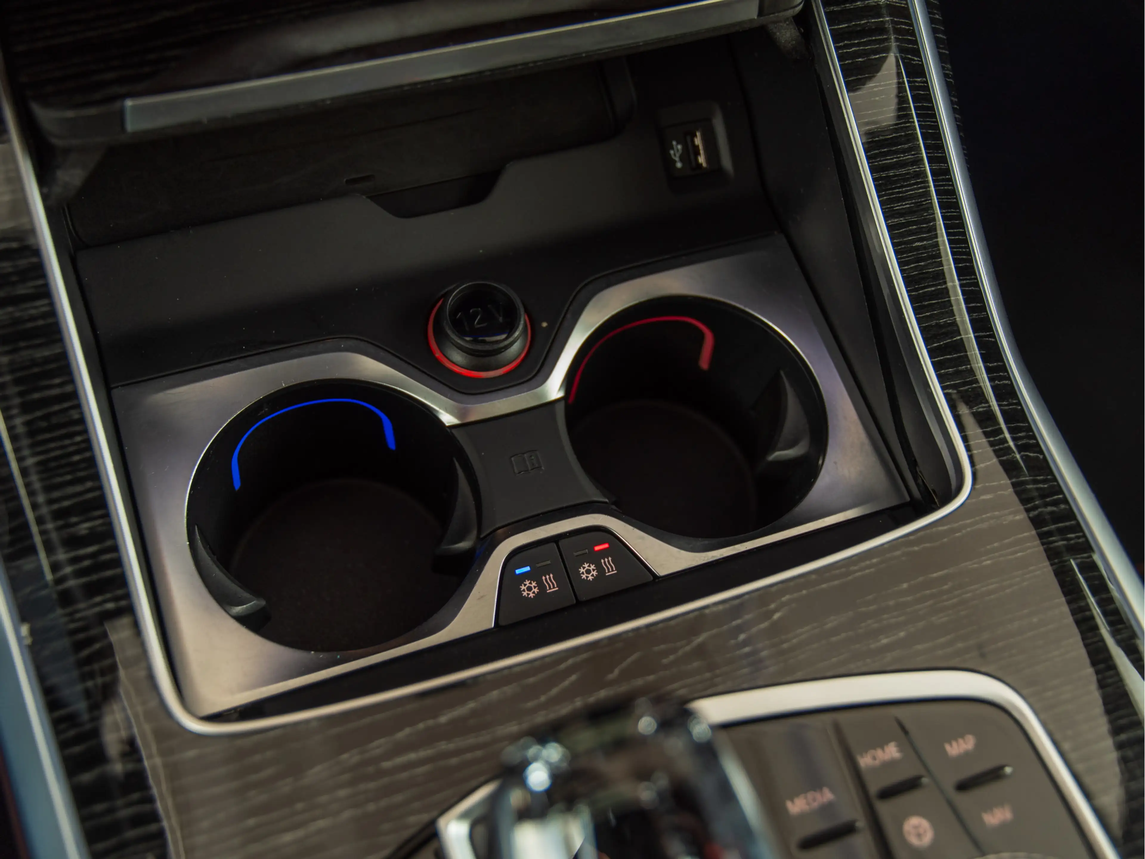 BMW X7 M50i M-SPORT | SKYLOUNGE | B&W | MASSAGE — photo 27
