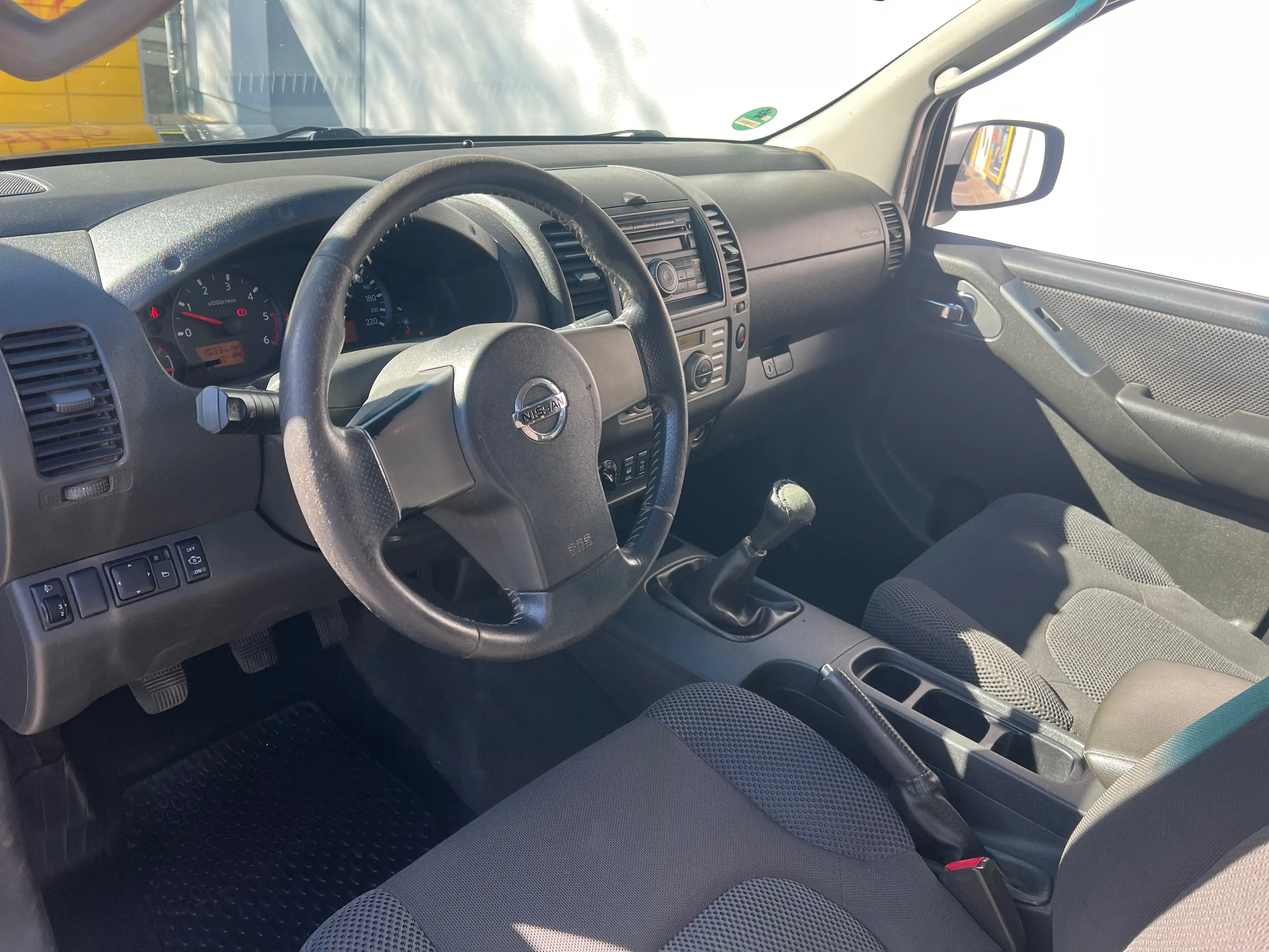 Nissan Navara Pickup KingCab Comfort 4X4 Klima 150.000KM — photo 8