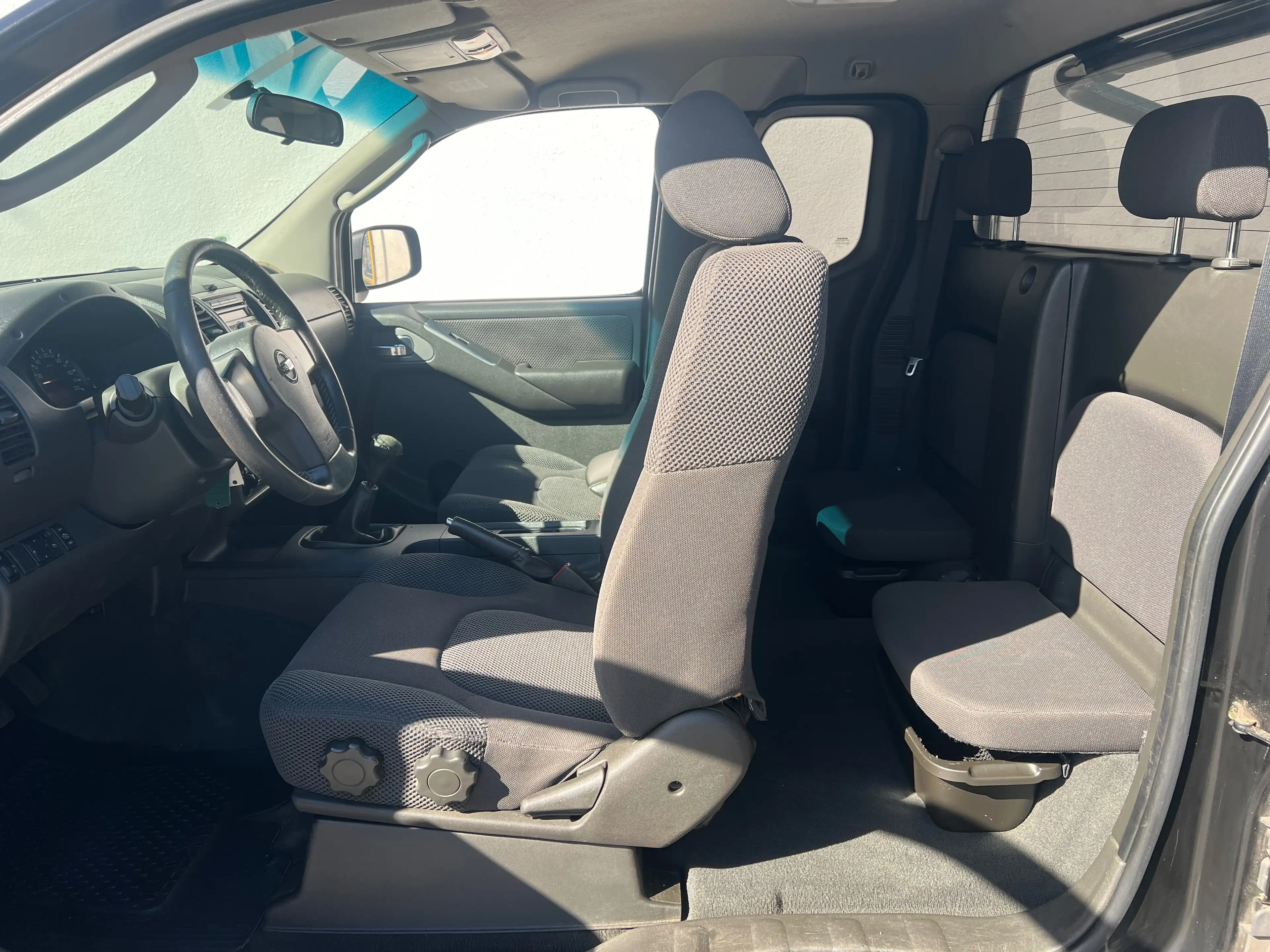 Nissan Navara Pickup KingCab Comfort 4X4 Klima 150.000KM — photo 13