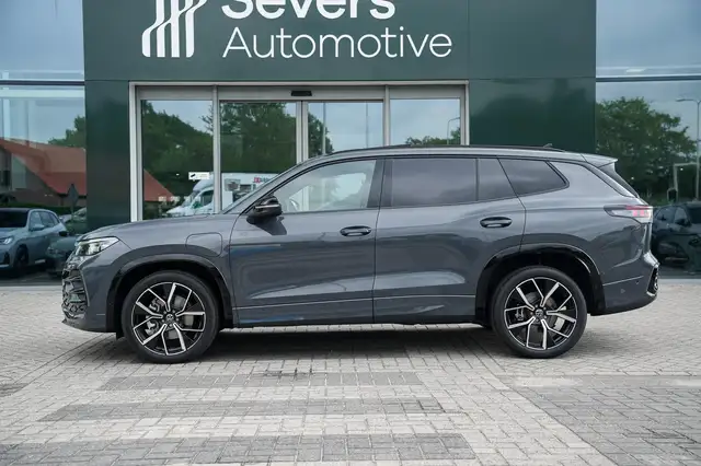 Volkswagen Tayron view 5