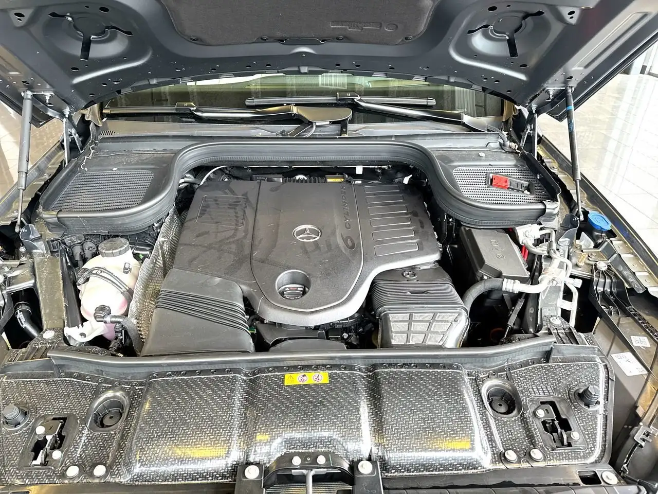 Mercedes-Benz GLE снимка Mercedes-Benz GLE