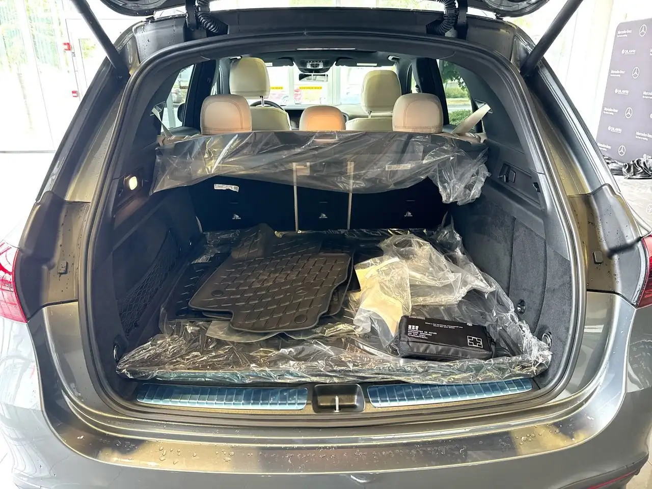 Mercedes-Benz GLE снимка Mercedes-Benz GLE
