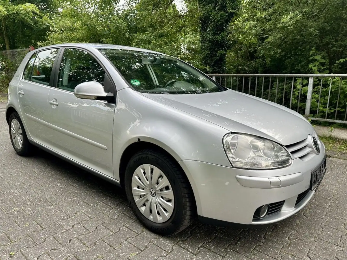 Volkswagen Golf V Lim. Goal Klima Einparkhilfe Sitzheizung Silber - 2