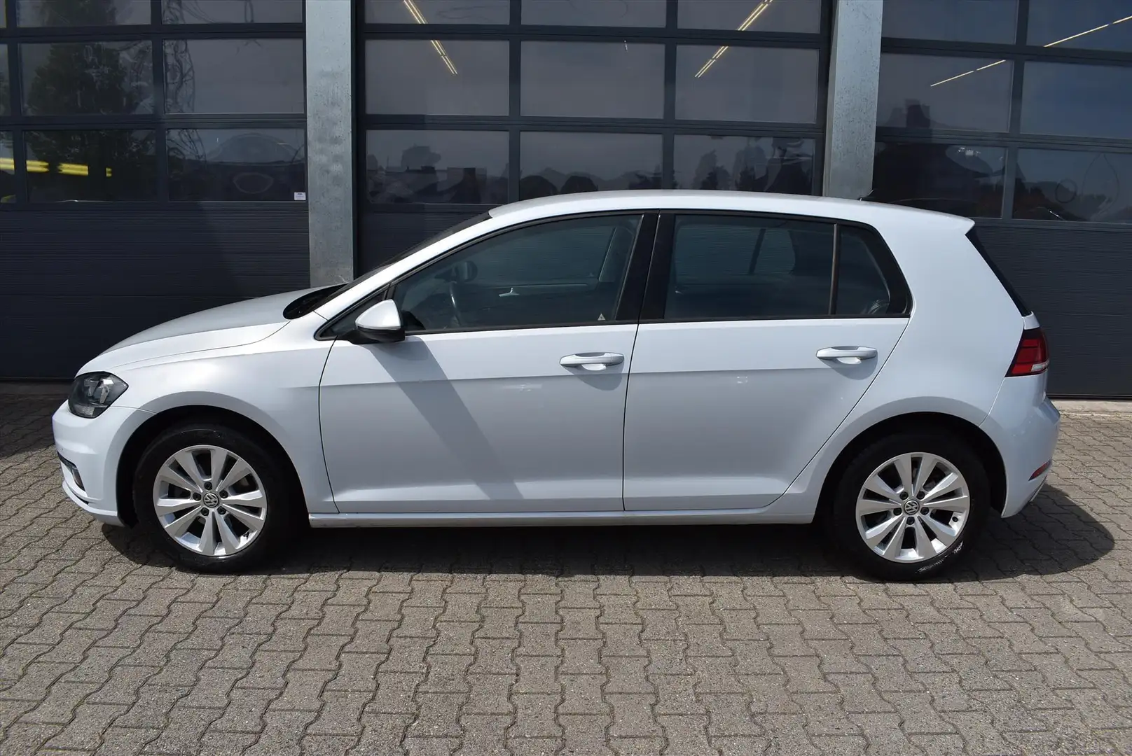 Volkswagen Golf Vii 1.0 TSI 115pk Comfortline Wit - 2