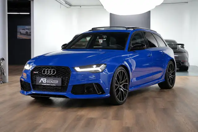 Audi RS6 view 8