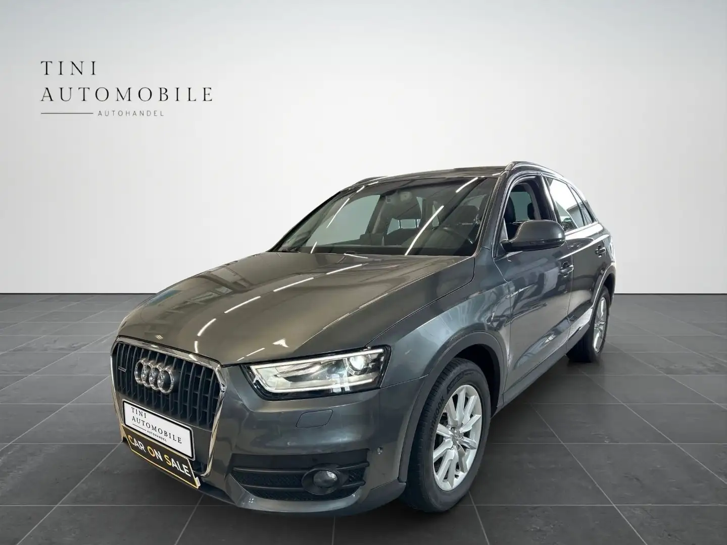 Audi Q3 2.0 TDI quattro*Automatik*Xenon*Kamera*Navi* Grau - 1