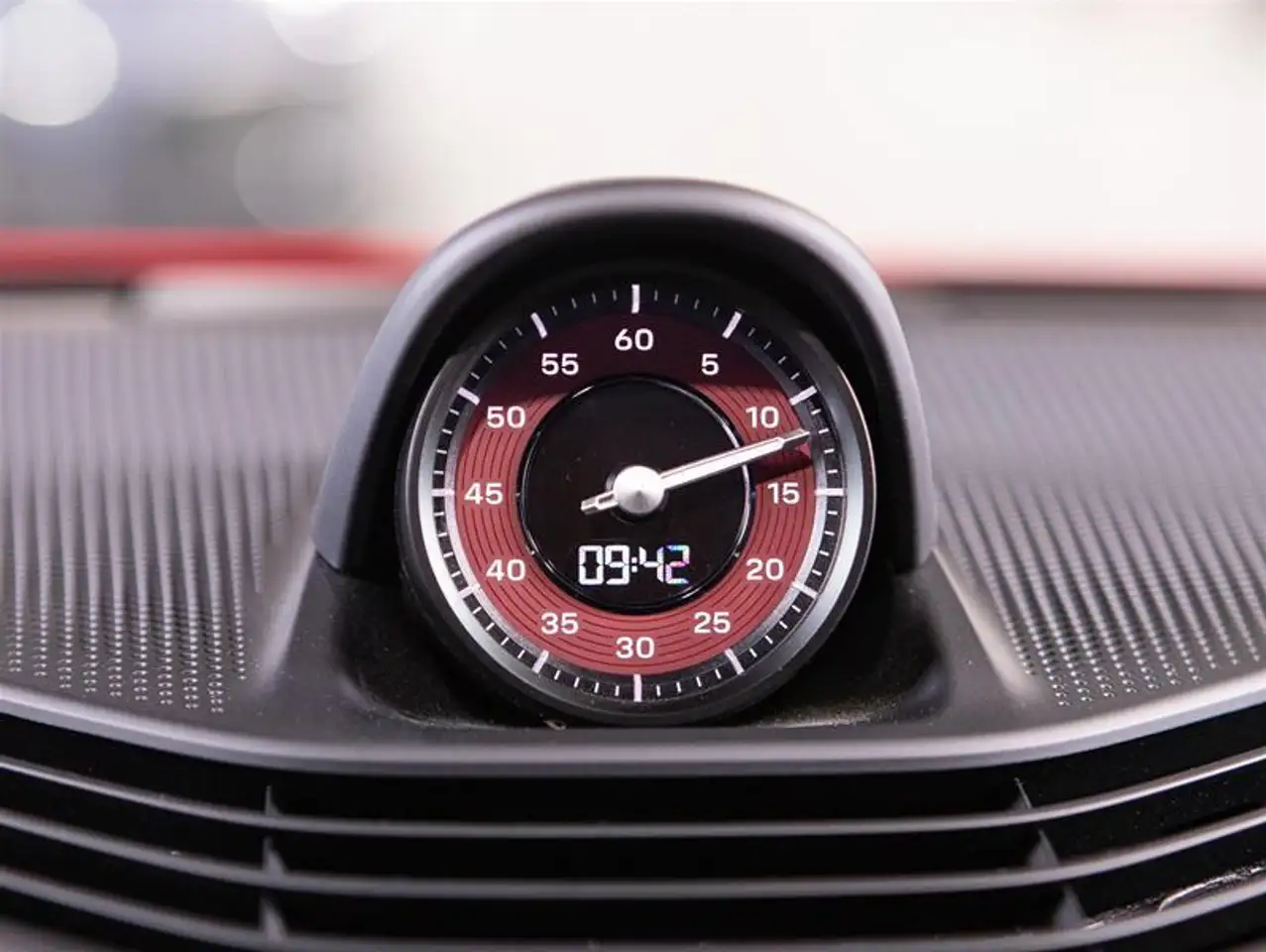 Porsche Taycan снимка Porsche Taycan