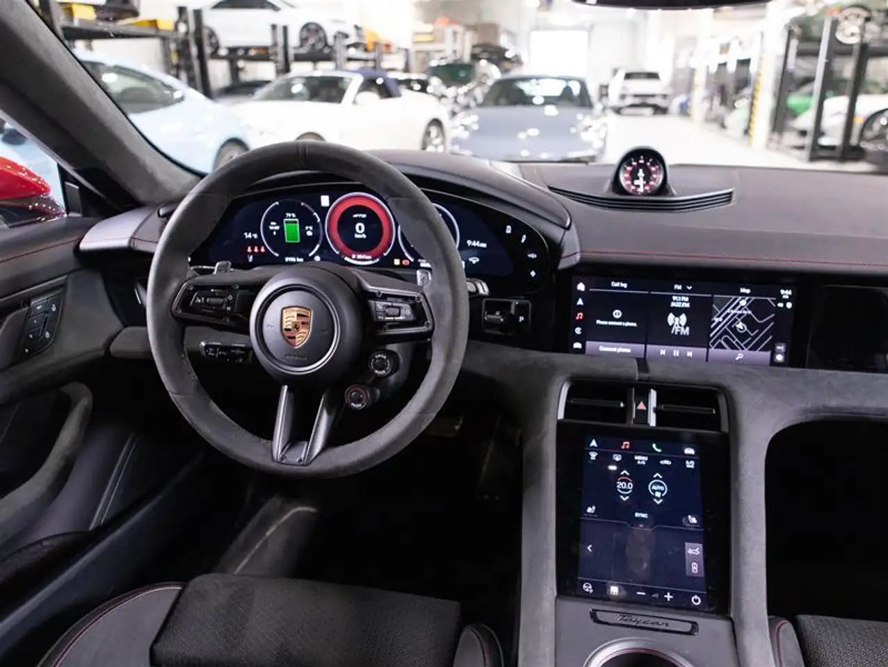 Porsche Taycan снимка Porsche Taycan