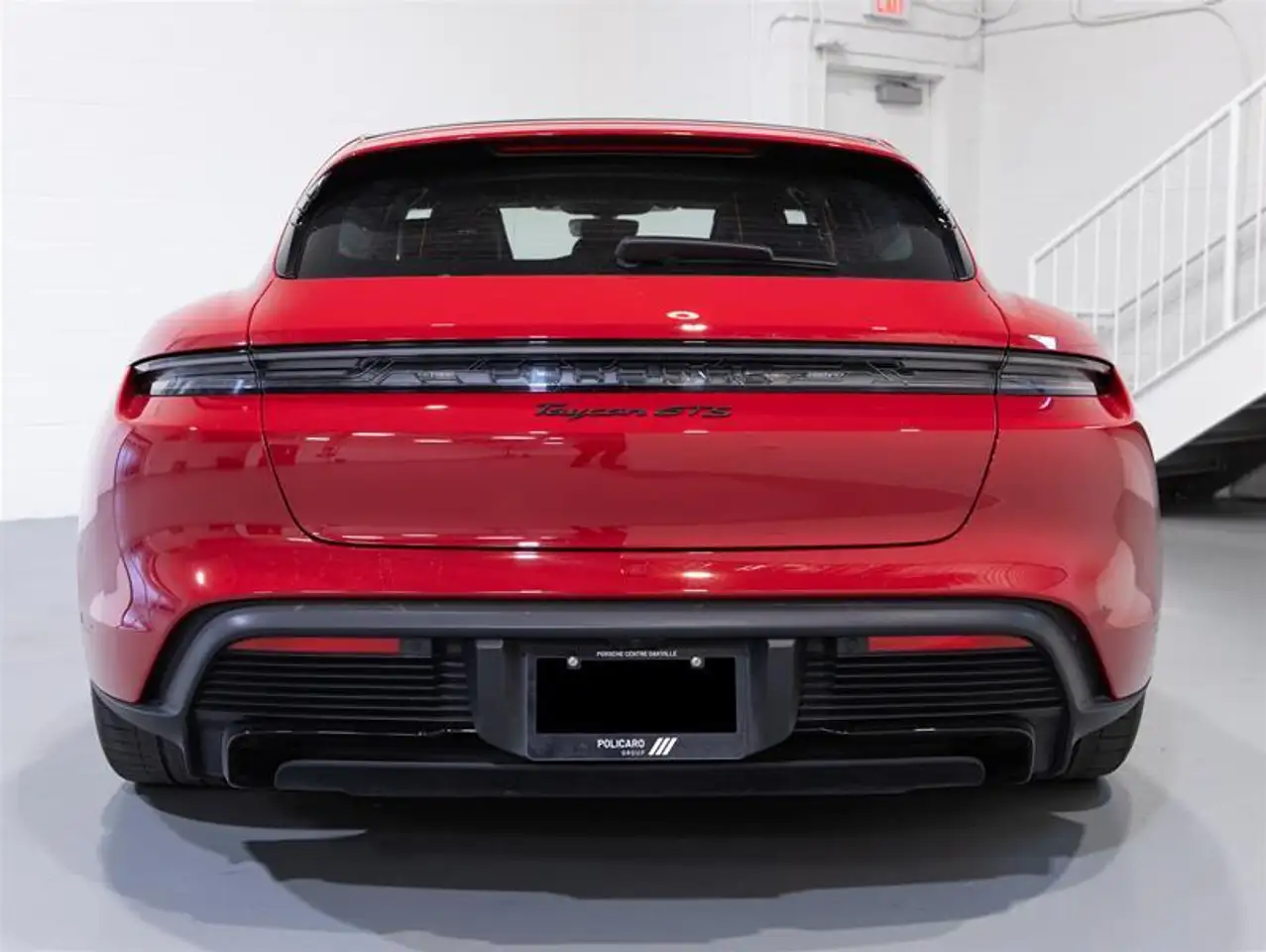 Porsche Taycan снимка Porsche Taycan