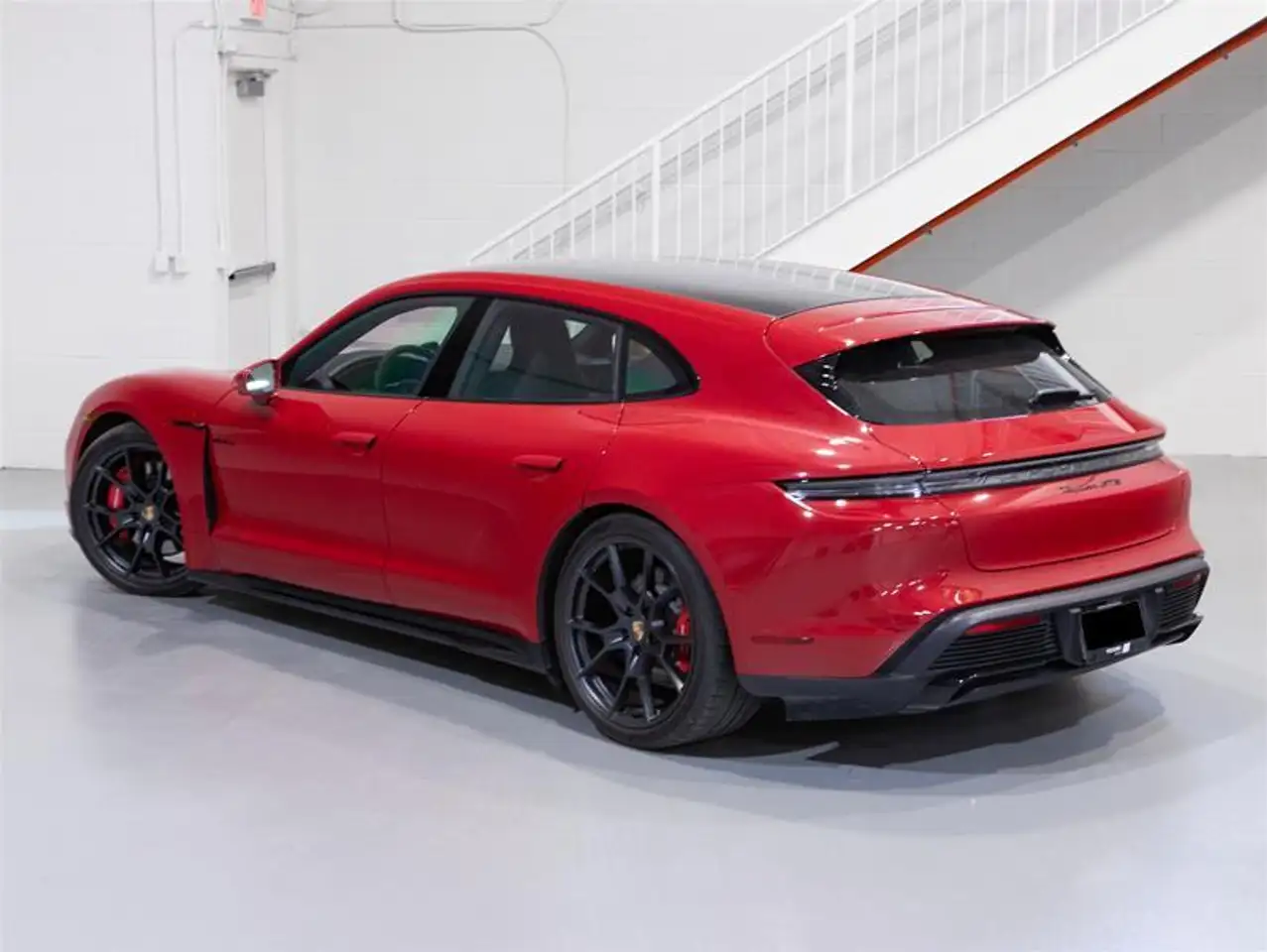 Porsche Taycan снимка Porsche Taycan