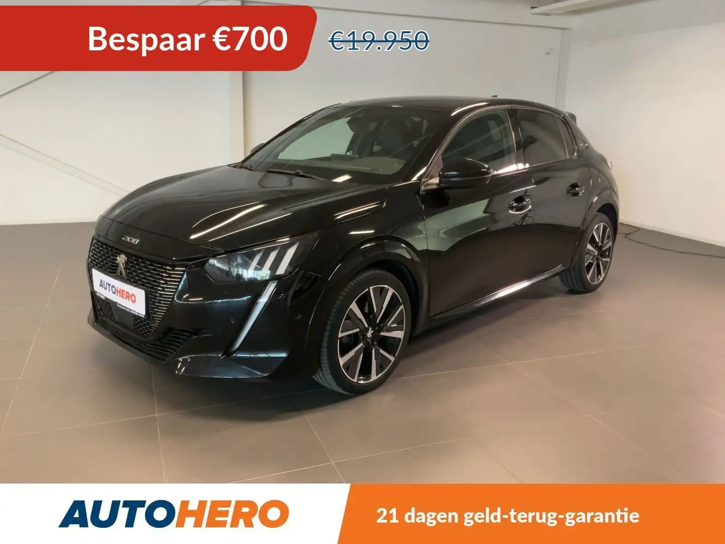 Peugeot 208 1.2 PureTech GT Zwart - 1