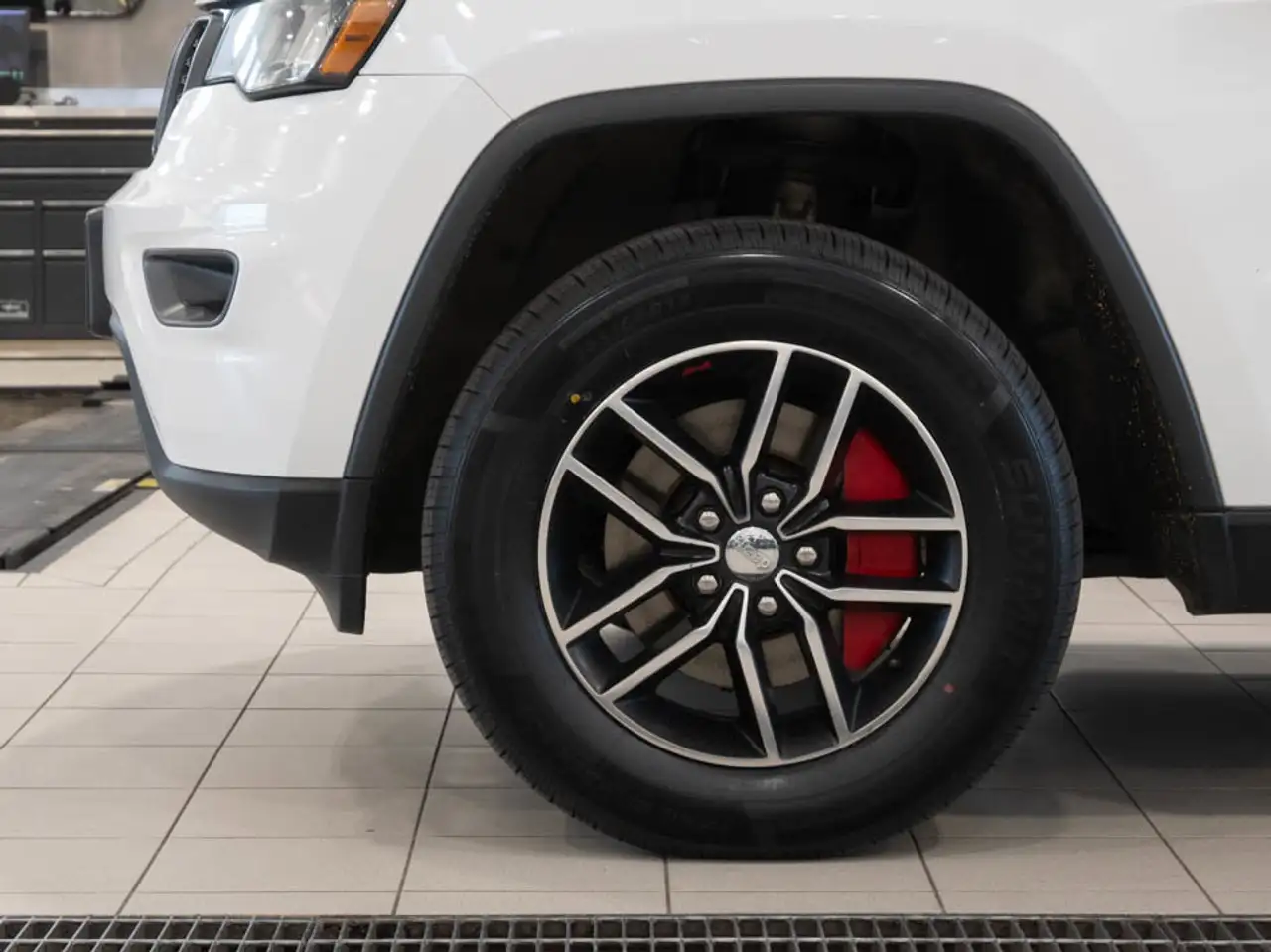 Jeep Grand Cherokee снимка Jeep Grand Cherokee