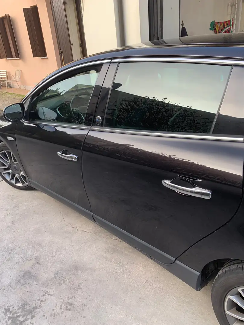 Lancia Delta Delta III 2008 1.4 tjt Gold ecochic Gpl 120cv Noir - 2