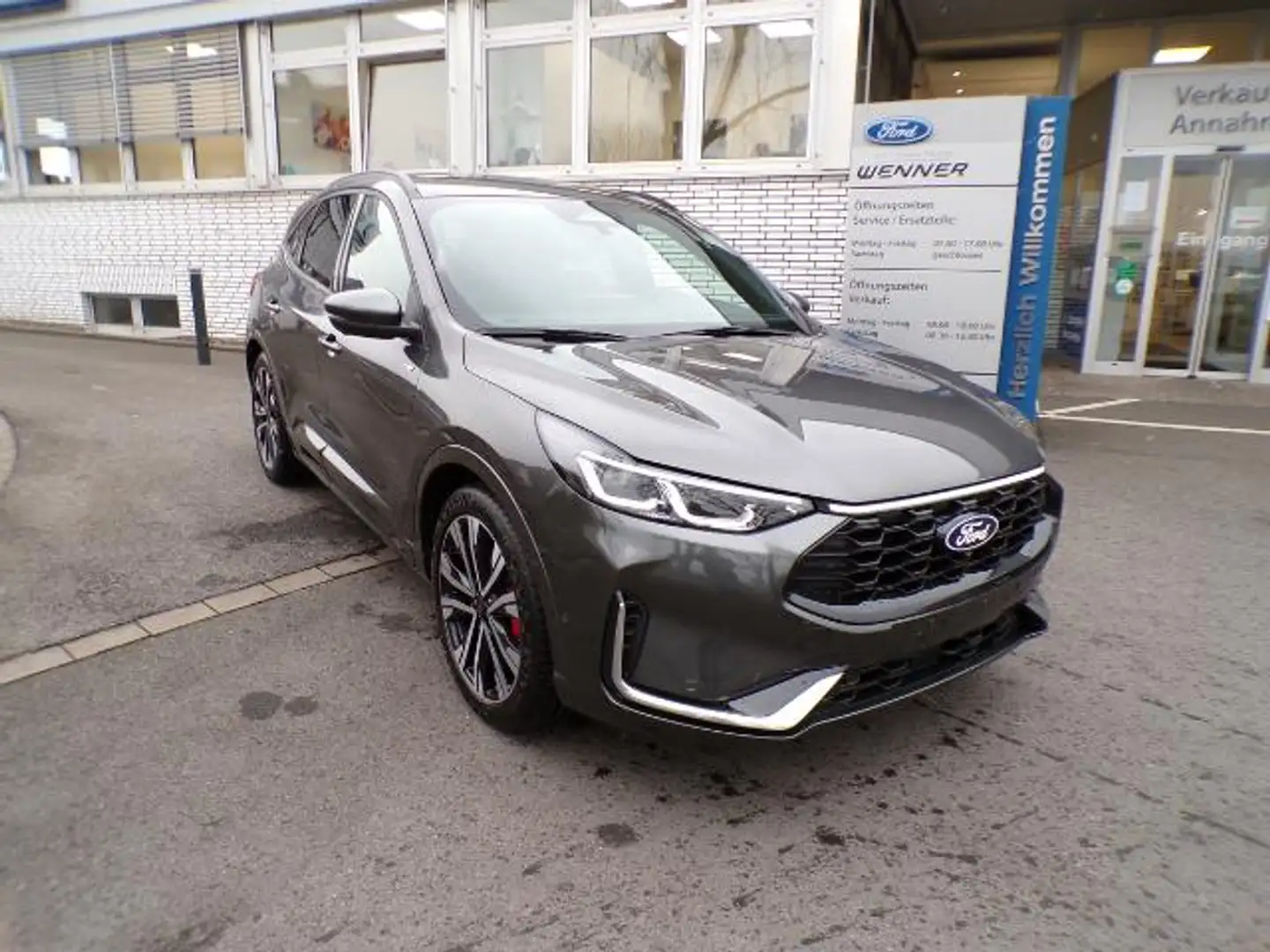 Ford Kuga ST Line X FHEV AHK-Panoramadach - 20-Zoll -Technol Grijs - 1