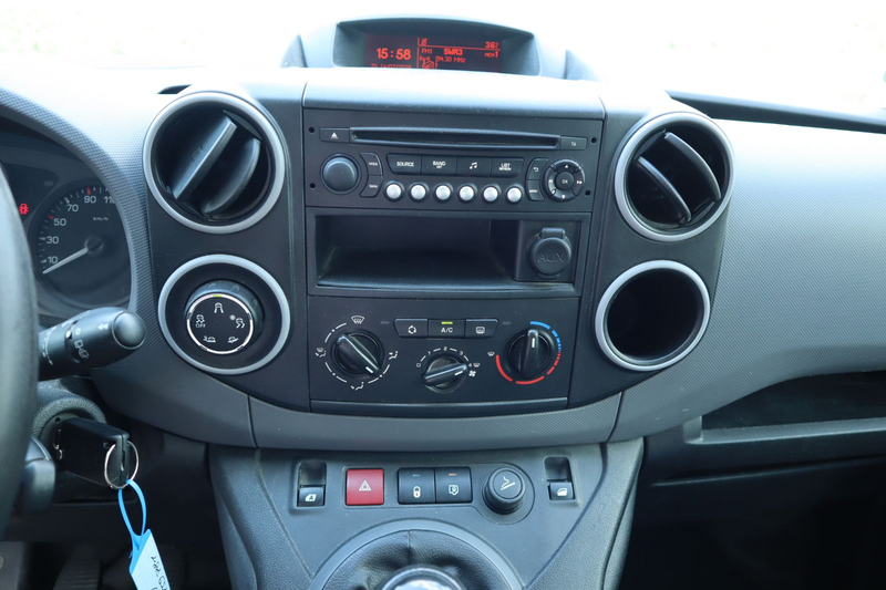 Peugeot Partner L2 Komfort Avantage+ HDI 90*3-Sitzer* — photo 15