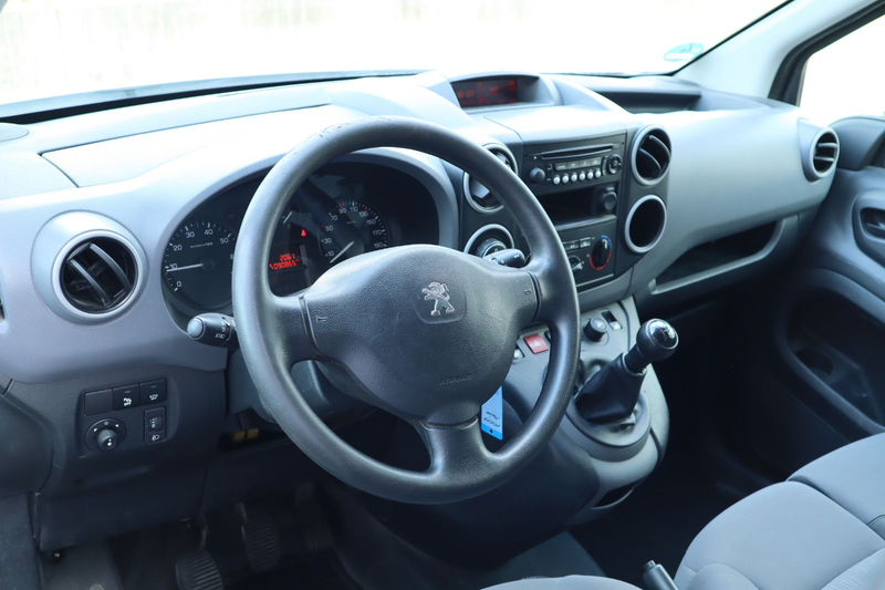 Peugeot Partner L2 Komfort Avantage+ HDI 90*3-Sitzer* — photo 11
