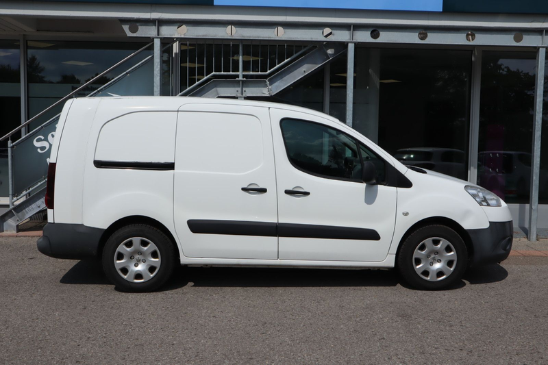 Peugeot Partner L2 Komfort Avantage+ HDI 90*3-Sitzer* — photo 9