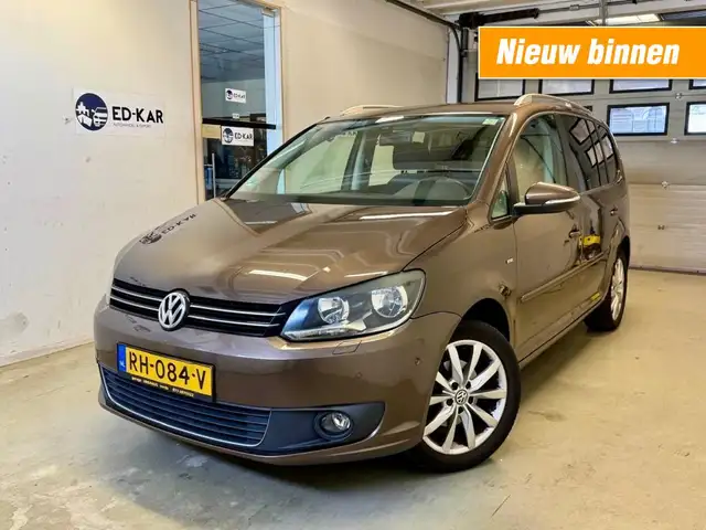 2015 Volkswagen Touran in Brown for sale