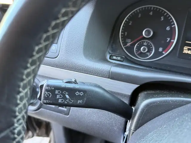 Volkswagen Touran view 19