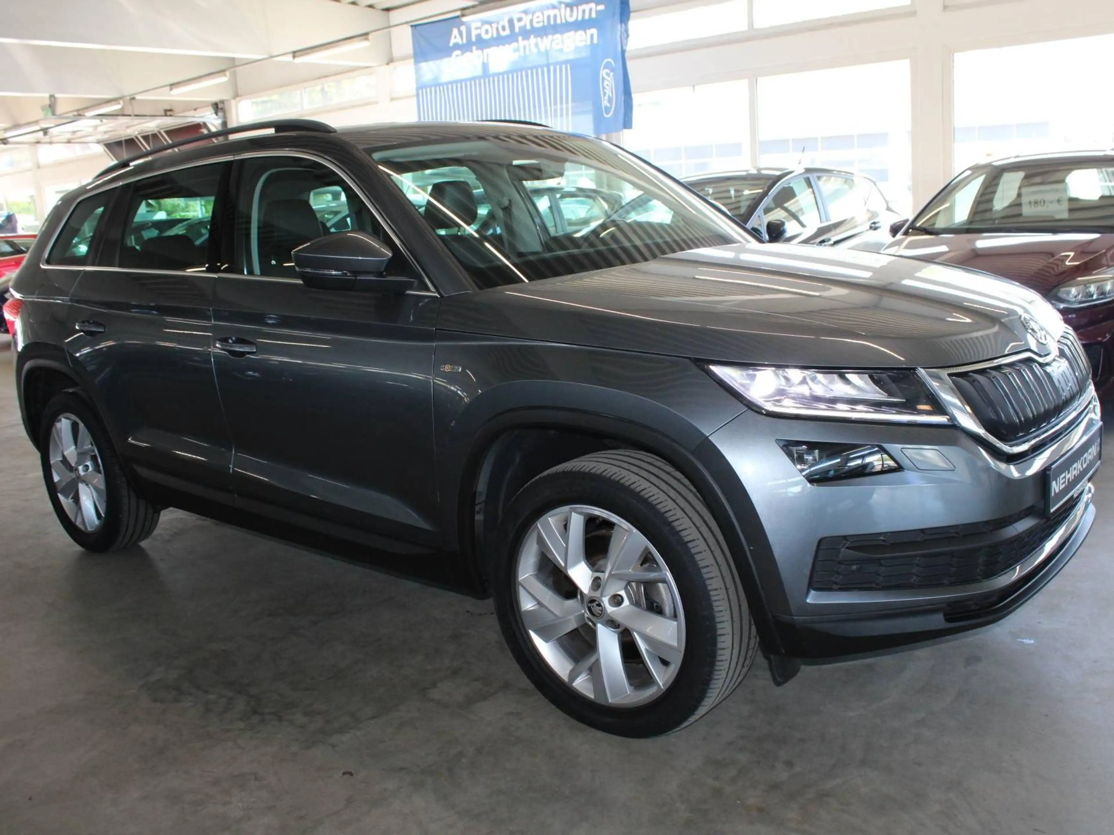 Skoda Kodiaq Kodiaq DSG 4x4 SOLEIL LED AHK LEDER ACC STDHZ — photo 7