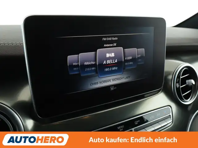 Mercedes-Benz V-Class view 20
