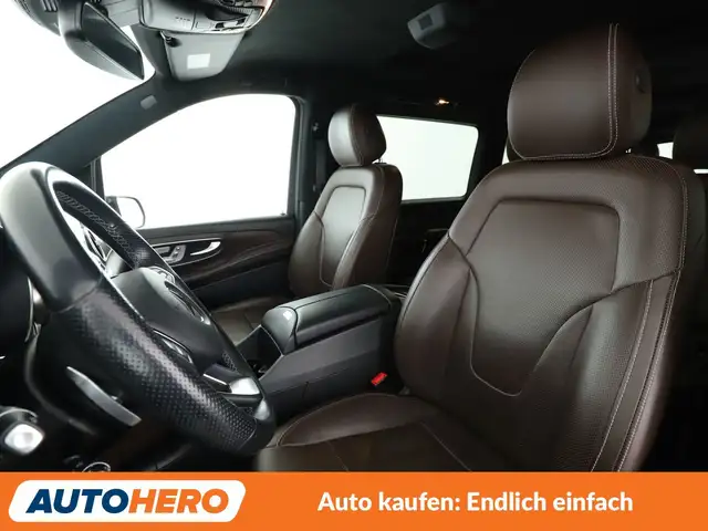 Mercedes-Benz V-Class view 14