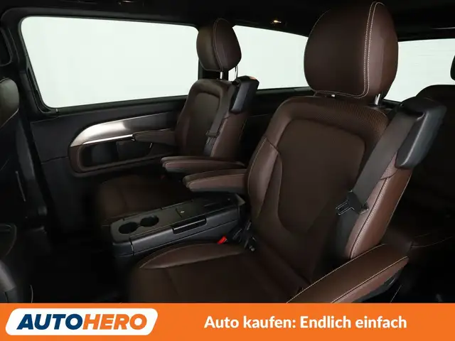 Mercedes-Benz V-Class view 19