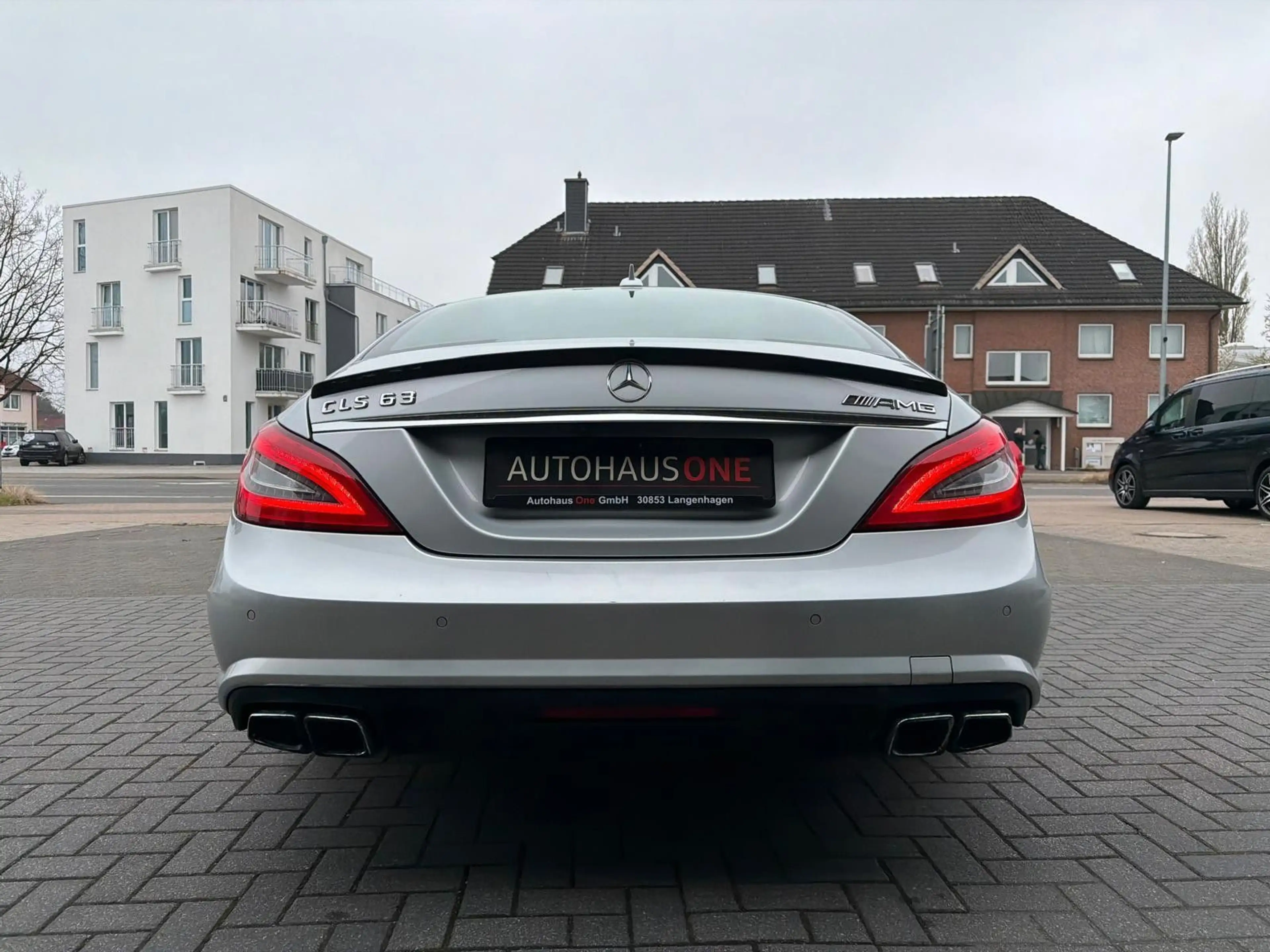Mercedes-Benz CLS 63 AMG SHD/CARBON/DISTRONIC/KEYLESSGO — photo 7