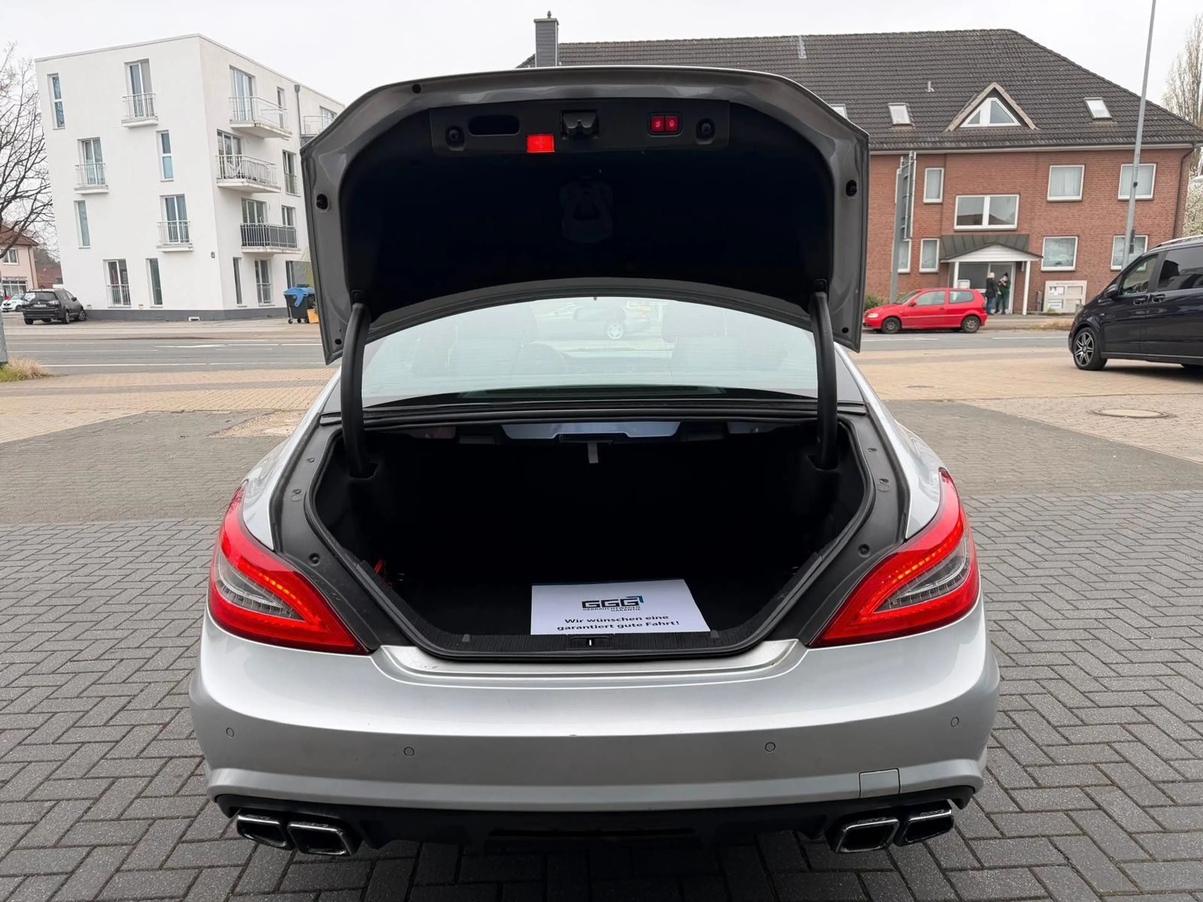 Mercedes-Benz CLS 63 AMG SHD/CARBON/DISTRONIC/KEYLESSGO — photo 8