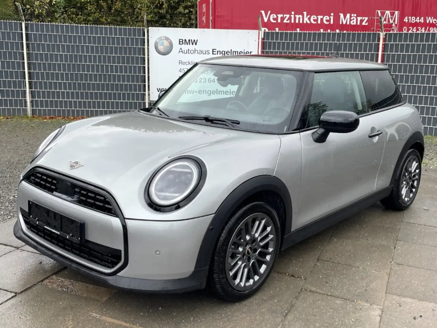 MINI Classic Trim DAB DrivAssis Pano Unfall! Argent - 1