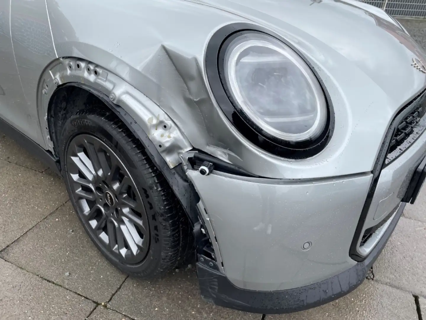 MINI Classic Trim DAB DrivAssis Pano Unfall! Argent - 2