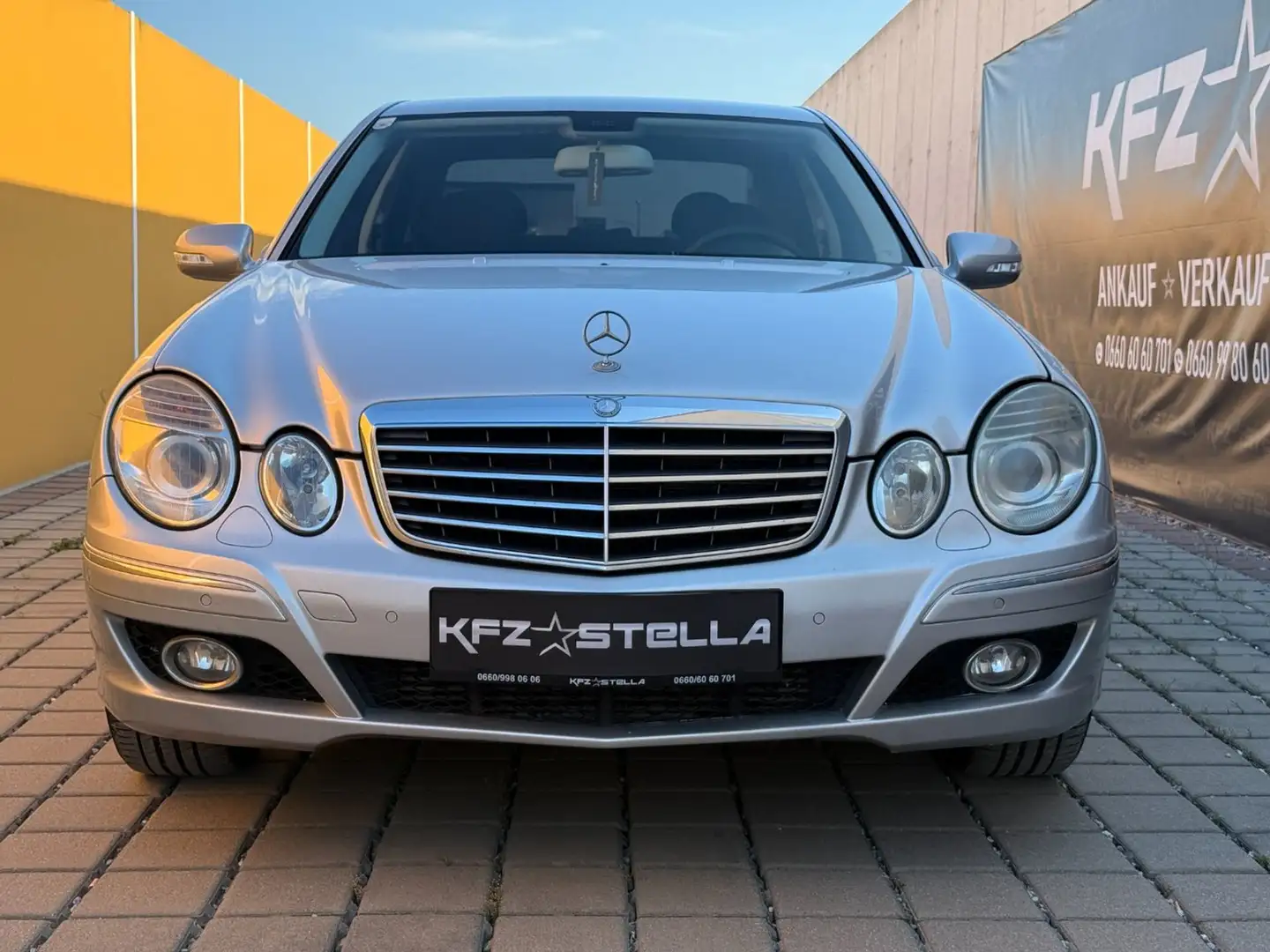 Mercedes-Benz E 220 E-Klasse E 220 CDI Classic Silber - 2