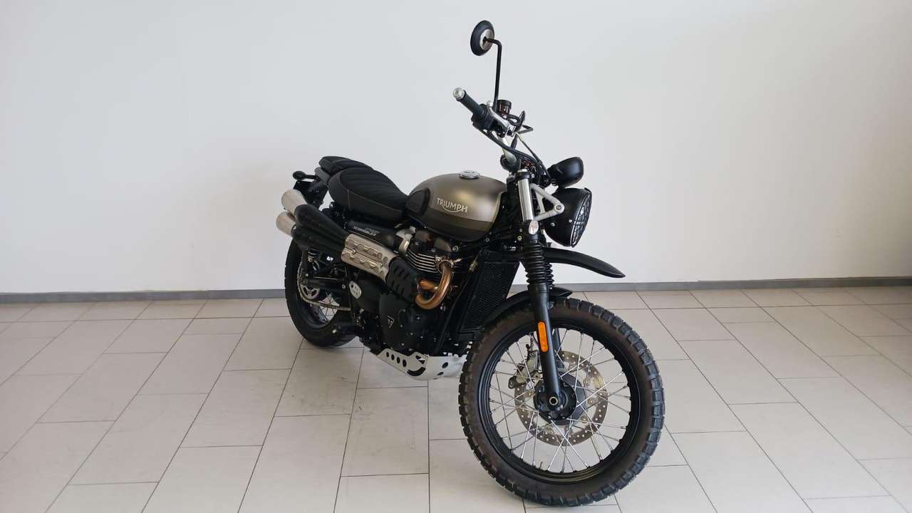 Triumph Street Scrambler STREET SCRAMBLER 900 SAND STORM
