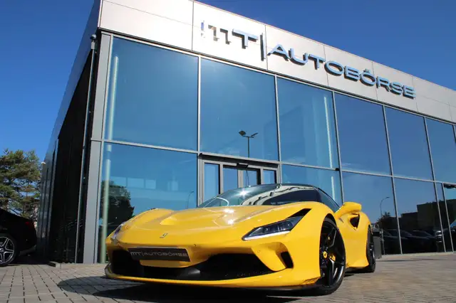 Ferrari F8 Tributo COUPE CARBON/RACING-SEATS/LIFT/JBL