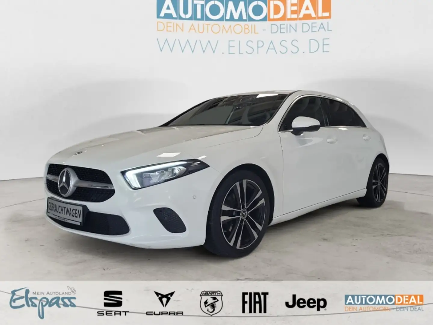 Mercedes-Benz A 180 Edition AUTOMATIK ALLWETTER NAV LED DIG-DISPLAY SI Wit - 1