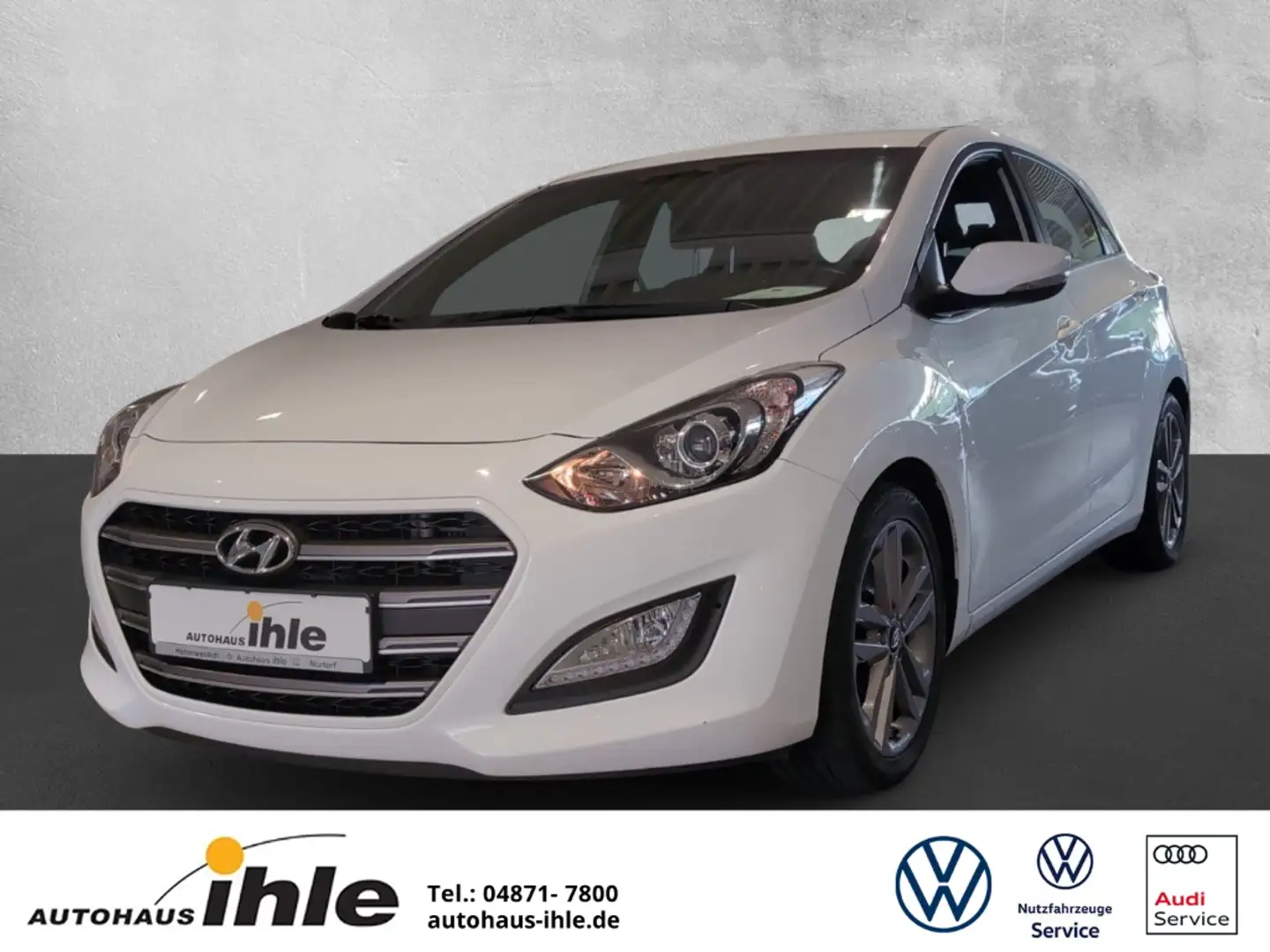 Hyundai i30 1,6 CRDi blue Passion R-KAMERA+NAVI+KLIMAAUTOMATIK Білий - 1