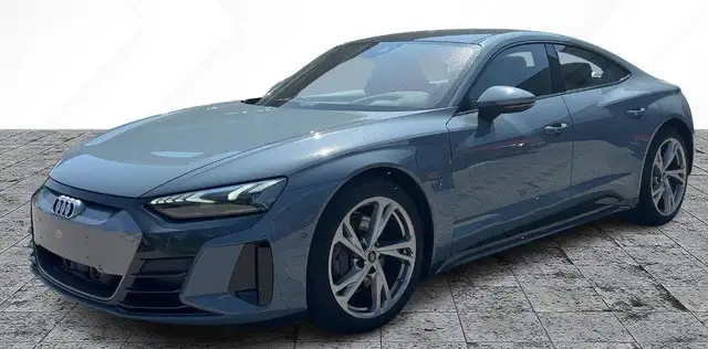 Audi e-tron GT quattro / Matrix /Head-up Display