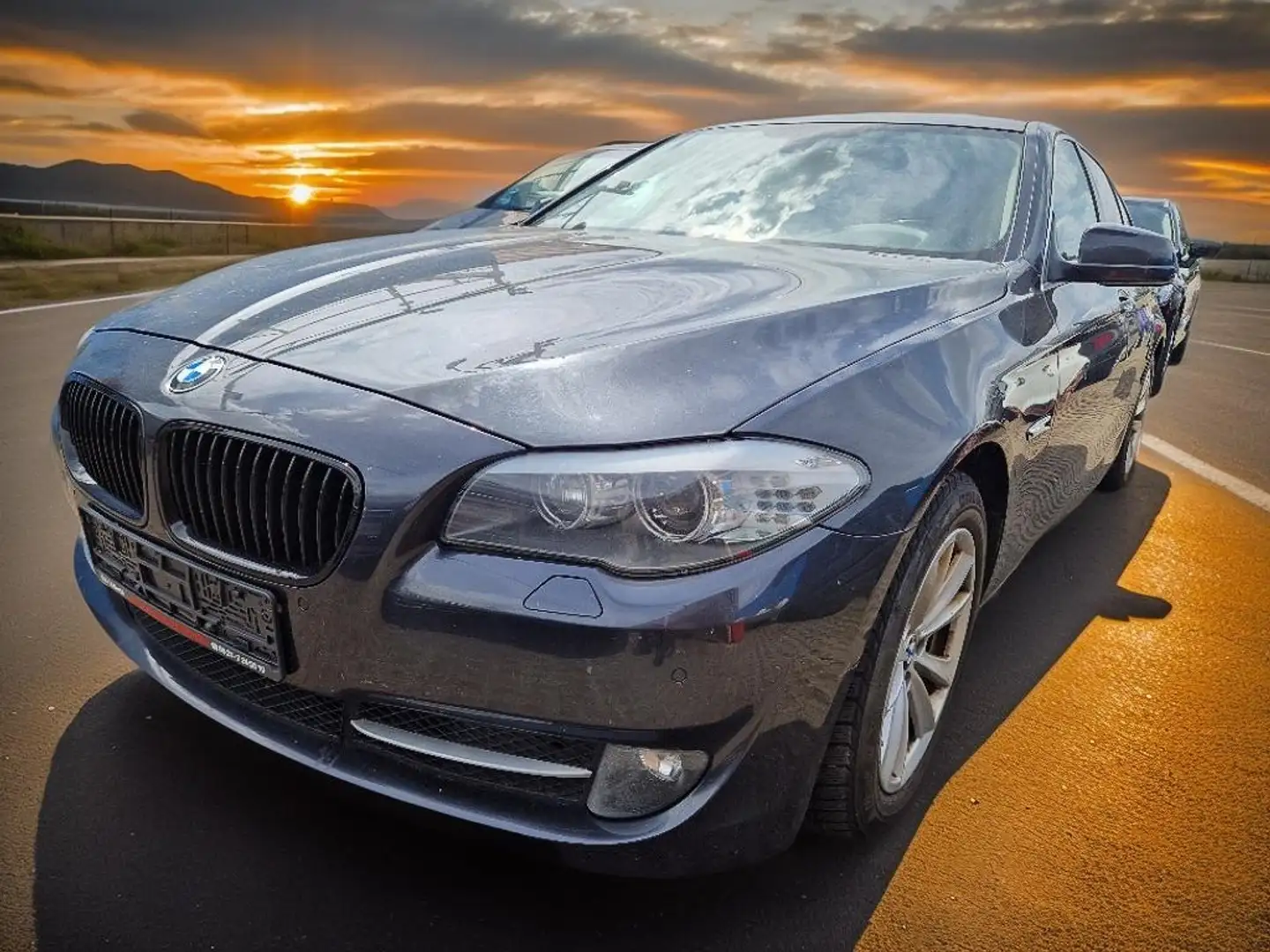 BMW 520 520 d Sport Motor Klappert !!!! Gris - 1