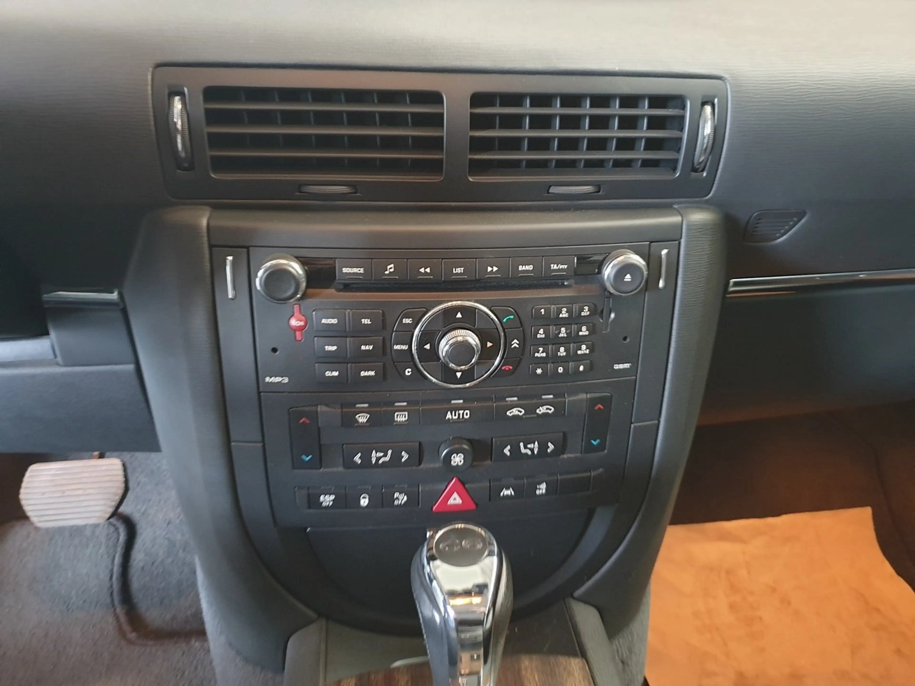 Citroen C6 Exclusive Head-UP Display, AHK, Temp. — photo 15