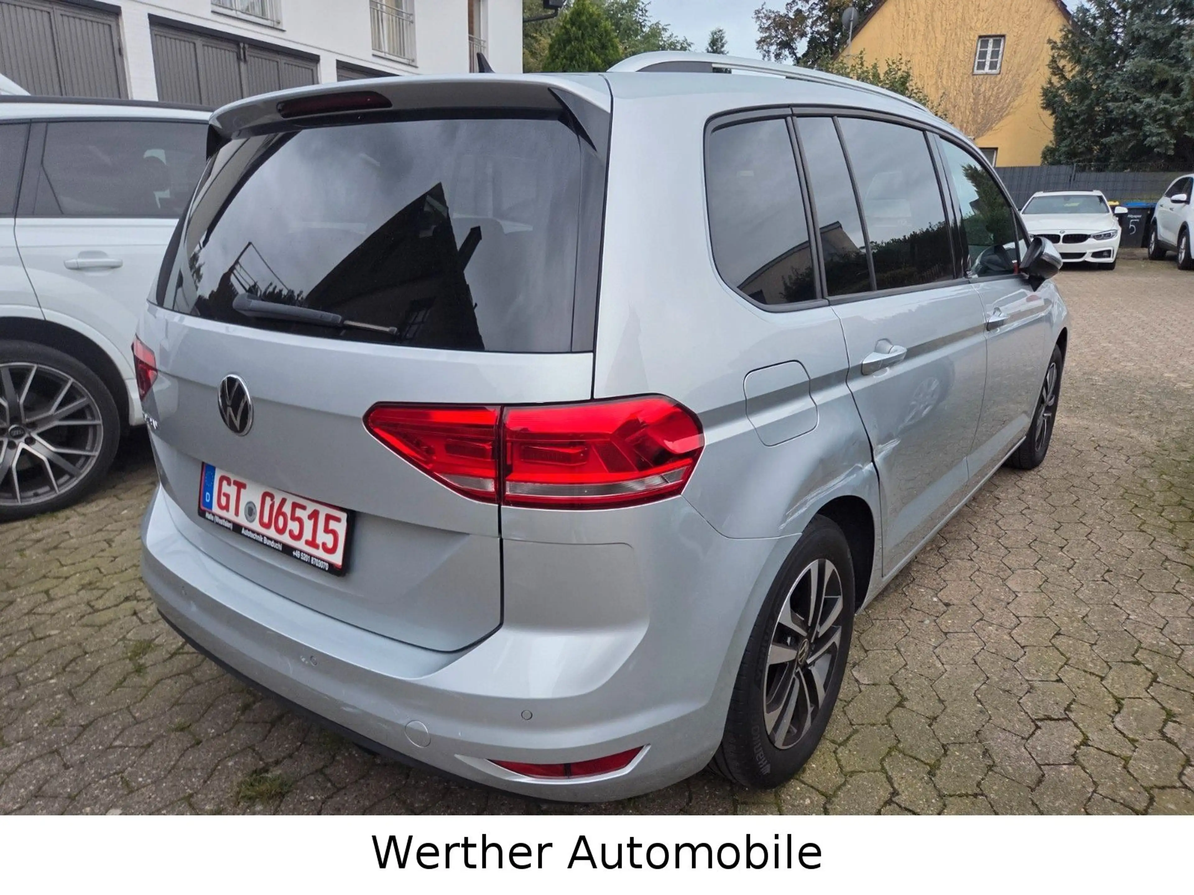 Volkswagen Touran United / Navi/LED/Kamera/Automatik/1.Hand — photo 7