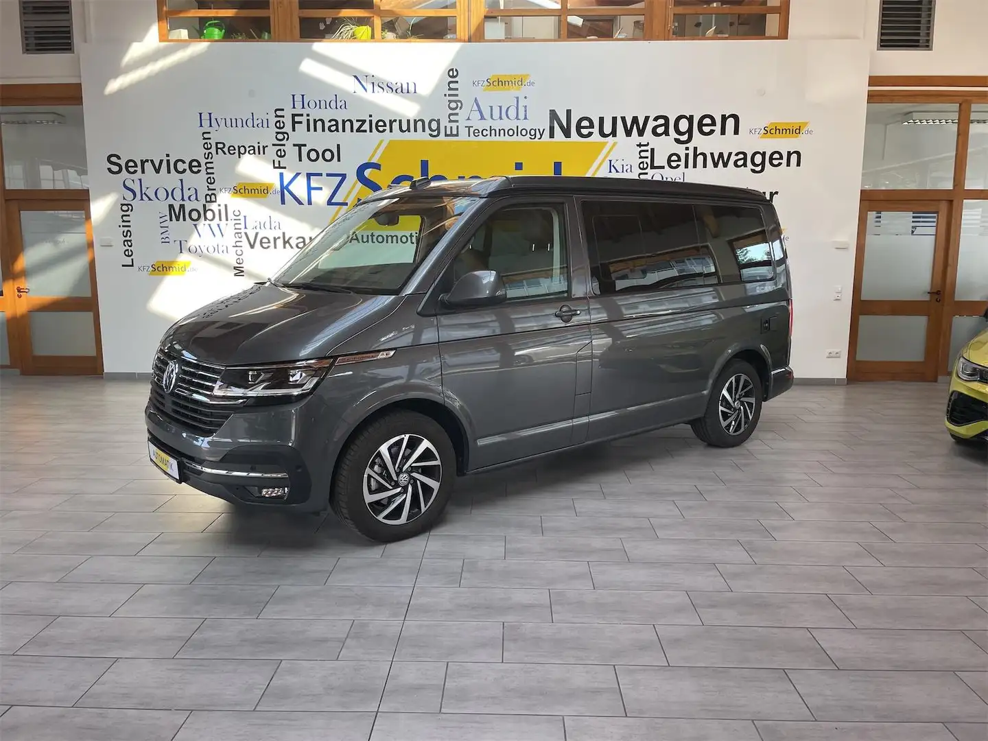 Volkswagen T6.1 California 2.0 TDI DSG Ocean * AHK * Grau - 1