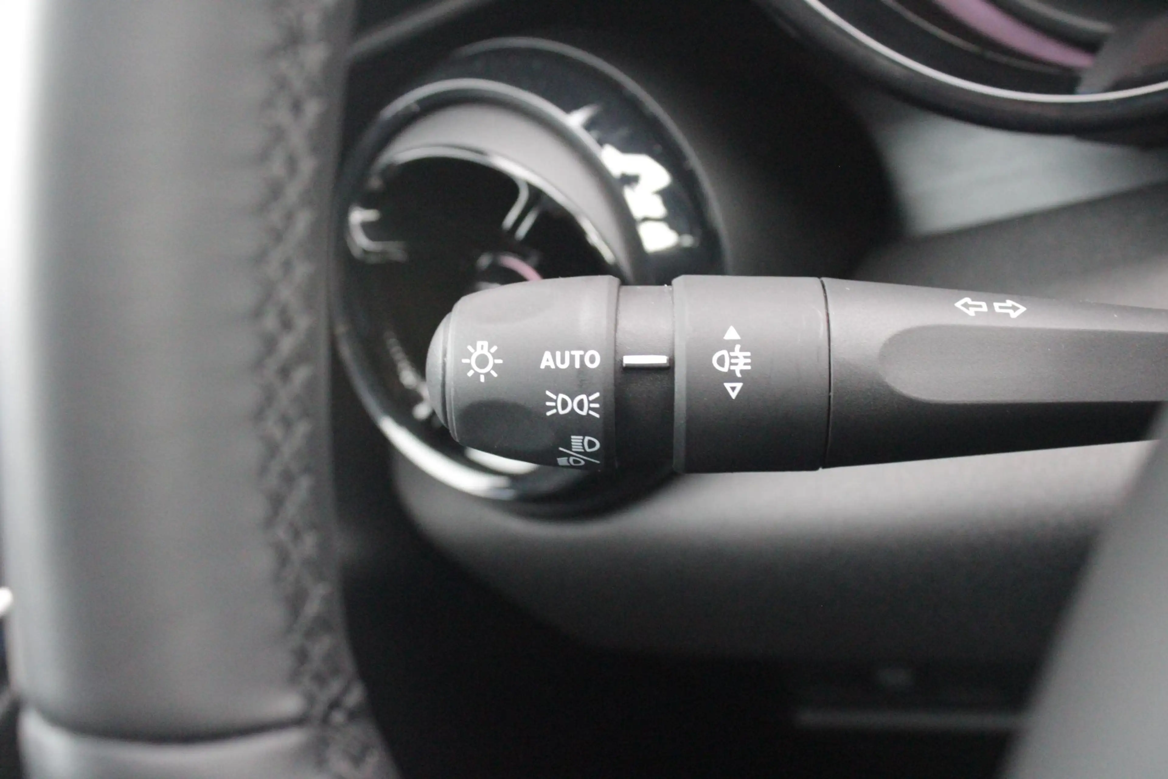 Alfa Romeo Junior 1.2 145PK AUTOMAAT Hybrid IBRIDA TI | TECHNO PACK: — photo 37
