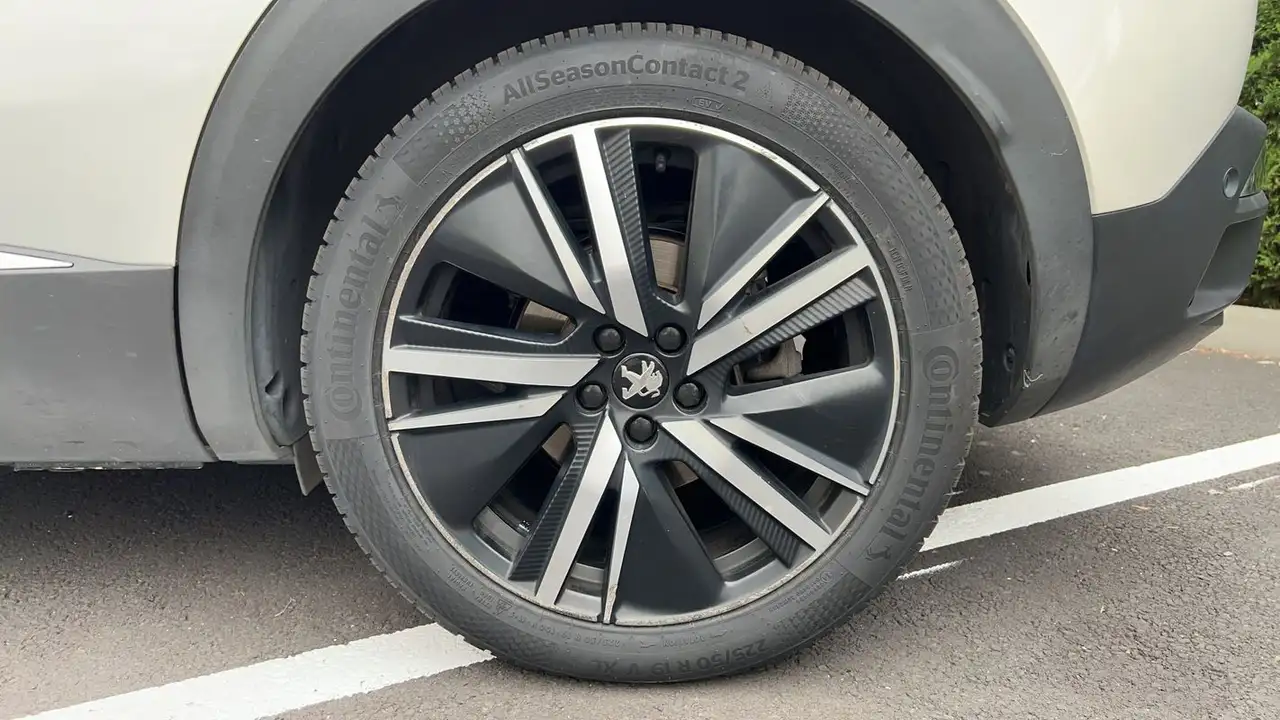Peugeot 3008 3008 Plug-In Hybrid — photo 19