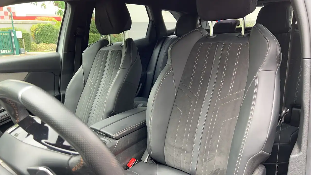 Peugeot 3008 3008 Plug-In Hybrid — photo 27