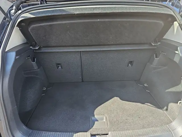 Volkswagen T-Cross view 14