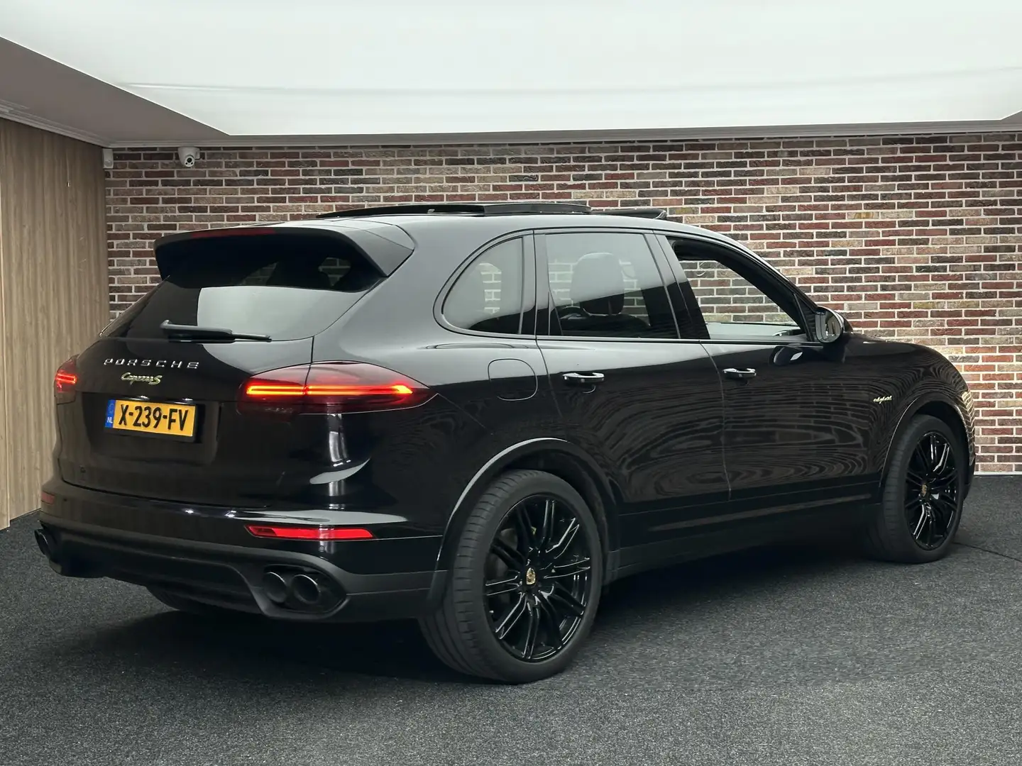 Porsche Cayenne 3.0 S E-Hybrid Panorama Camera Elek Stoel Leer BTW Noir - 2