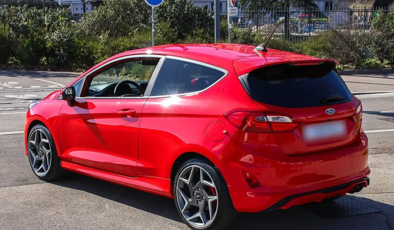Ford Fiesta ST — photo 3