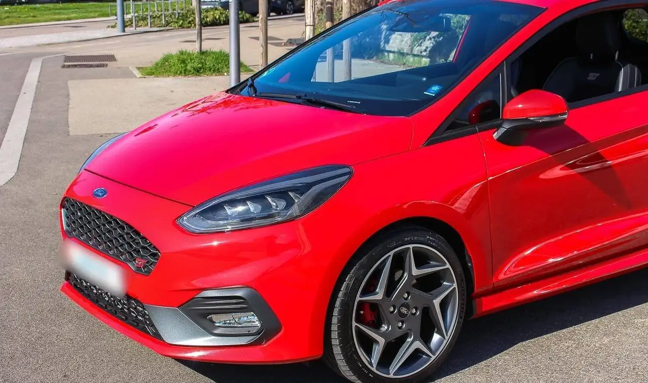 Ford Fiesta ST — photo 2