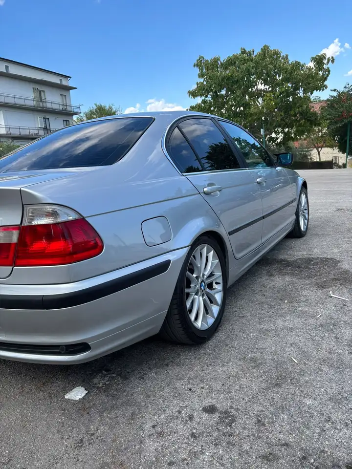 BMW 320i Attiva, foto 7