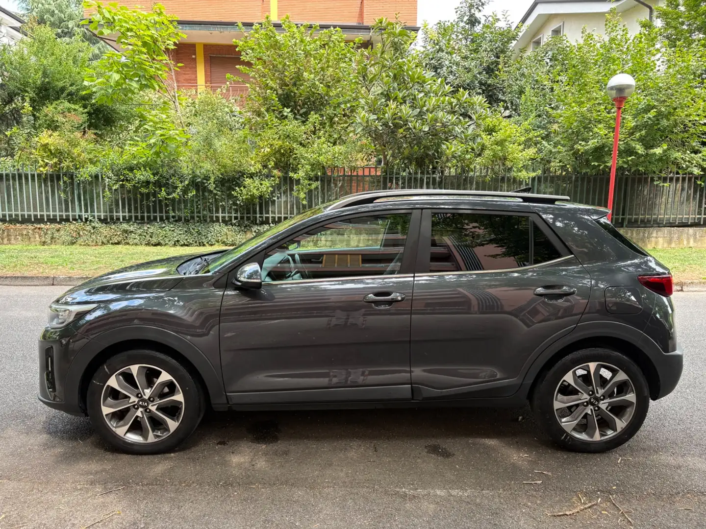 Kia Stonic Stonic 1.0 T-GDi 120 CV Energy Grigio - 2